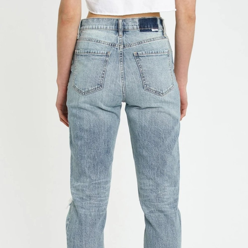 Daze Denim Loverboy High-rise Distressed Boyfriend Jeans in Karma - Picture 6 of 9